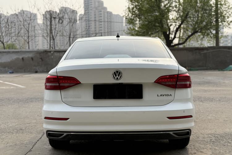 Used Volkswagen Lavida 2019 1.5L Automatic Comfort Edition China VI Standard Exterior 4