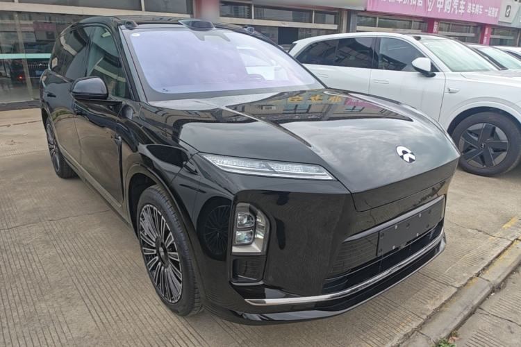 Used Nio ES8 2026 Model 6-seat Executive Luxury Edition Front Right 45 Deg