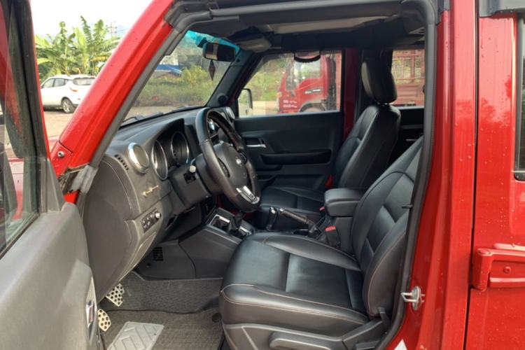 Used BAIC Off-Road BJ40 2016 2.0T Manual Four-Wheel Drive Prestige Edition
