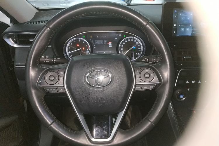 Used Toyota Venza 2023 2.0L CVT Two-Wheel Drive Luxury Edition
