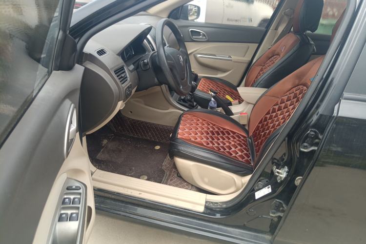 Used Baojun 630 2014 1.5L manual standard version Left Front Seat