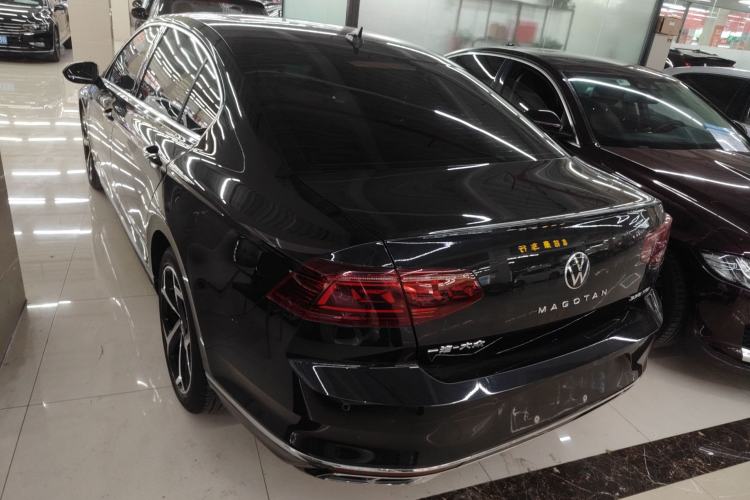 Used Volkswagen Magotan 2023 2 Million Units Commemorative Edition 330TSI DSG Luxury Version Exterior 2
