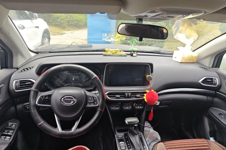 Used GAC Trumpchi GS4 2018 235T Automatic Two-Wheel Drive Elite Edition Center Console