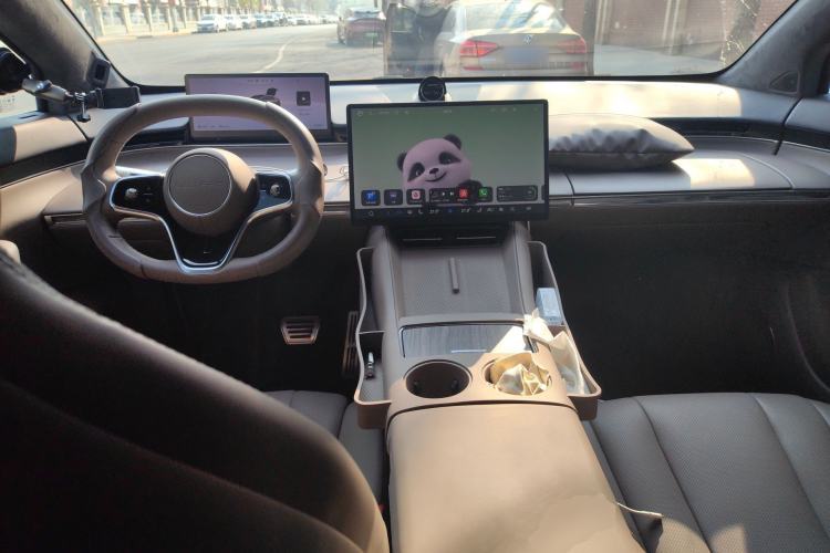 Used Hima Luxeed R7 2024 All-Electric 802 km Max
