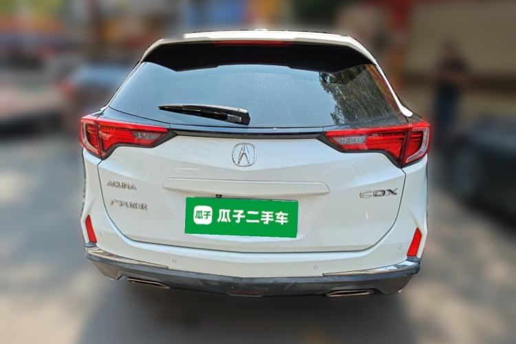 Used Acura CDX 2016 1.5T Two-Wheel Drive Deluxe Edition
