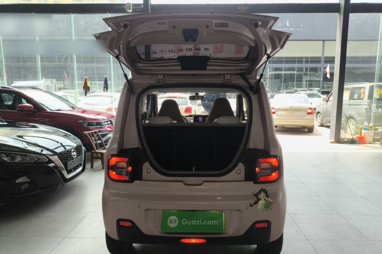 Used Geely Galaxy Panda 2023 Panda Mini 200km Endurance Bear Trunk