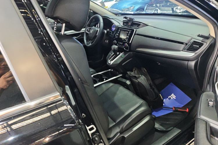 Used Honda CR-V 2021 240TURBO CVT 2WD Comfort Version Right Front Seat