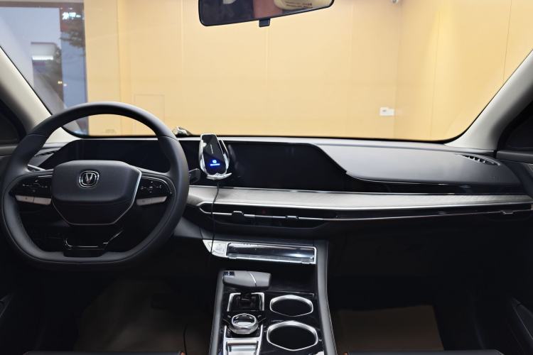 Used Changan Eado 2023 Changan Edition PLUS Blue Whale NE 1.4T GDI DCT Prestige Version
