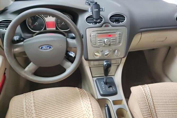 Used Ford Focus 2011 Sedan 1.8L Automatic Fashion Edition
