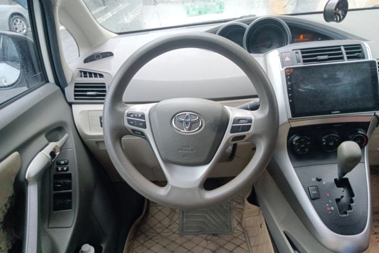 Used Toyota Verso 2015 180E CVT Crossover Edition