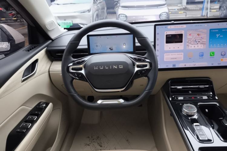 Used Wuling Xingguang 2024 Co-Creation Edition 510 Advanced Model
