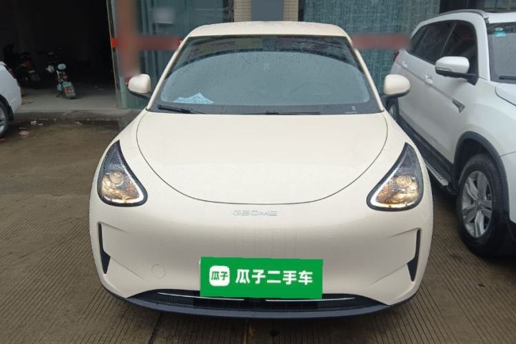 Used Geely Galaxy Geome 2025 410 km Free Version