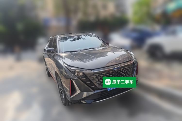 Used CHANGAN OSHAN Z6 2023 Blue Whale 1.5T DCT Smart Luxury Model Front Right 45 Deg