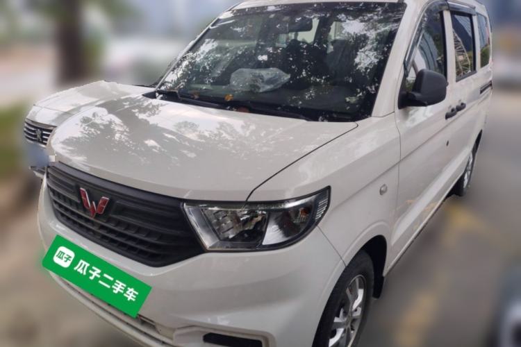 Used Wuling Hongguang V 2022 1.5L Jingqu Version Hydraulic Power Steering LAR