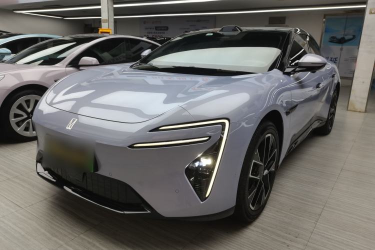 Used Avatr 06 2025 Max All-Electric Version