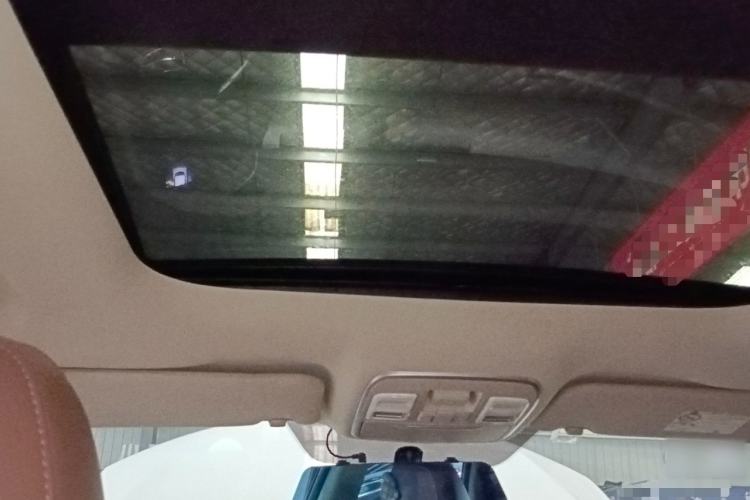 Used Geely Auto Emgrand X7 Sport 2021 Million Edition 1.8TD DCT Two-Wheel Drive Luxury Model Headliner