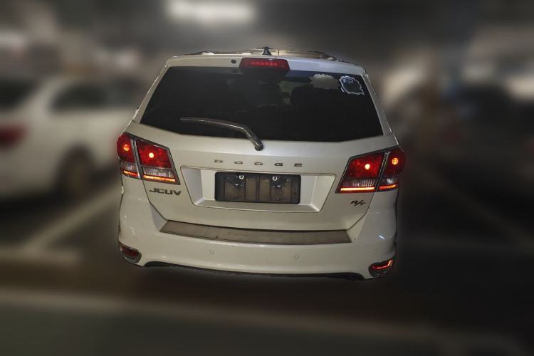 Used Dodge Journey 2013 2.4L Two-Wheel Drive Luxury Version