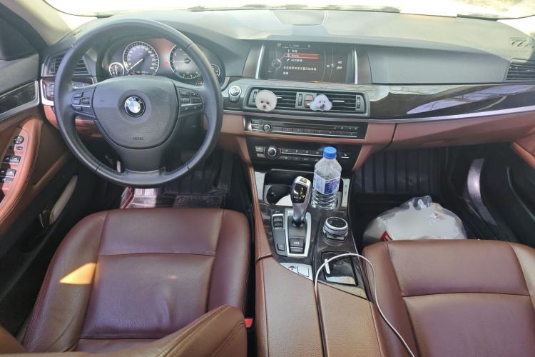 Used BMW 5 Series 2014 525Li Leading Model Center Console