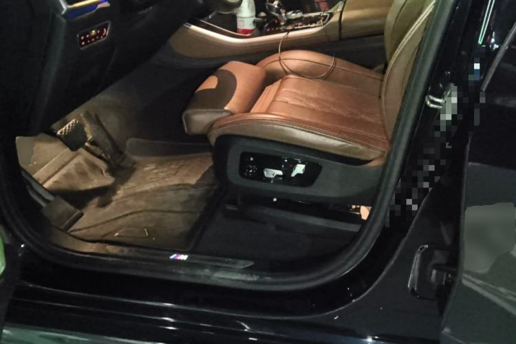 Used BMW X5 2019 xDrive40i Luxury Model with M Sport Package
