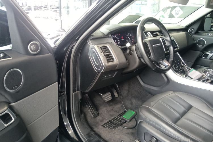 Used Land Rover Range Sport 2021 3.0 L6 SE
