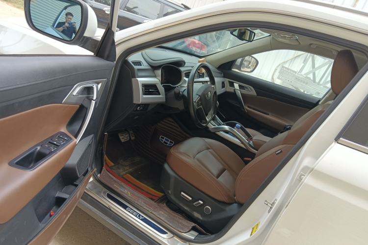 Used Geely Auto Emgrand X7 Sport 2016 1.8TD Automatic ZhiZun Version Interior 3