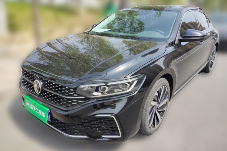 Used Volkswagen Passat 2022 330TSI Starry Luxury Edition