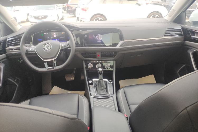 Used Volkswagen Sagitar 2021 280TSI DSG Comfort Connect Edition Center Console