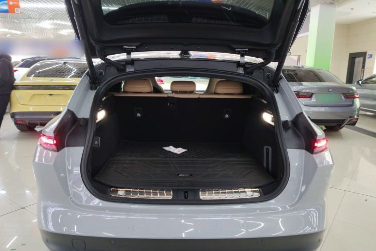 Used Nio ET5T 2024 75kWh Touring