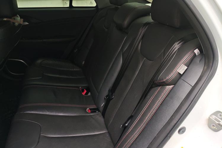 Used BYD Qin New Energy 2014 1.5T Flagship Model Left Rear Seat