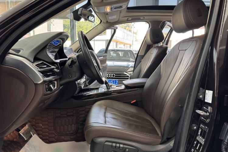 Used BMW X5 2018 xDrive28i
