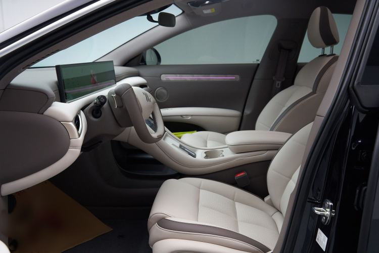 Used IM L6 2025 Pro Max model
