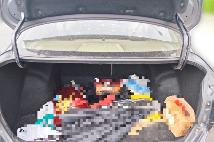 Used Suzuki Alivio 2015 1.6L Manual Comfort Model Trunk