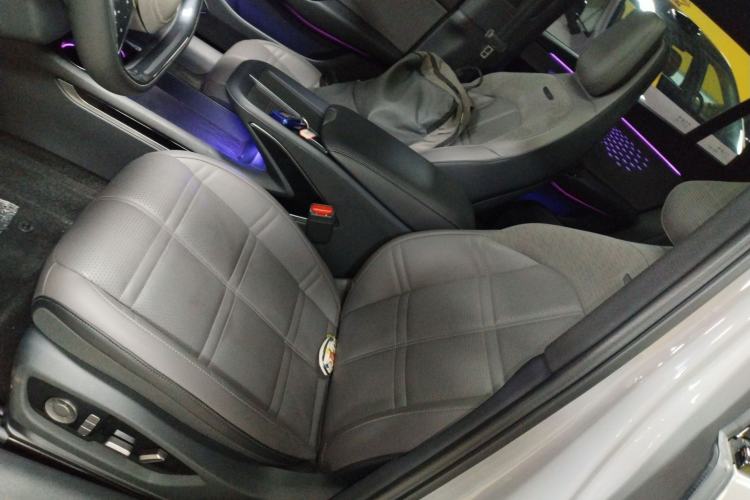 Used Hongqi EH7 2024 760 Pro+ All-Wheel-Drive Glory Edition
