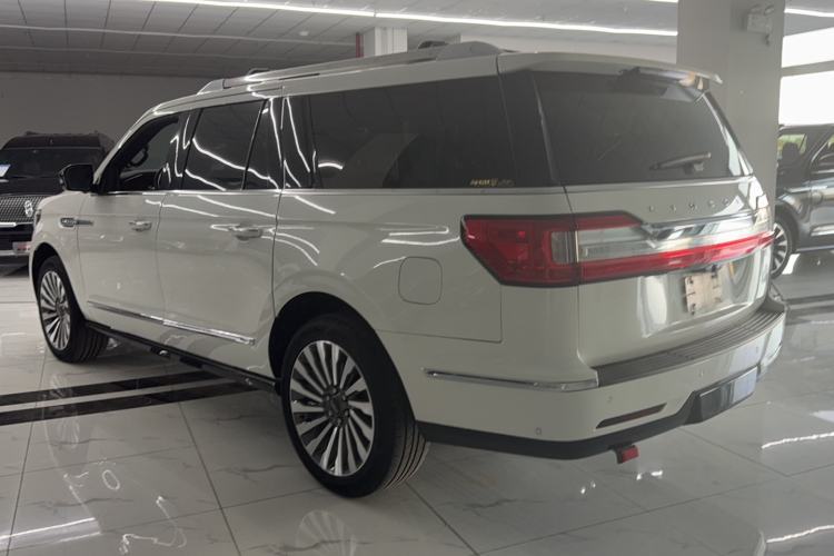 Used Lincoln Navigator 