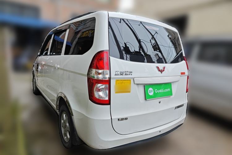 Used Wuling Hongguang 2014 1.2L Standard Model China IV
