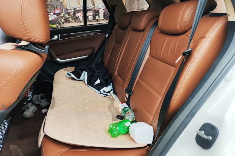 Used Haval H8 2015 2.0T Two-Wheel-Drive Luxury Version
