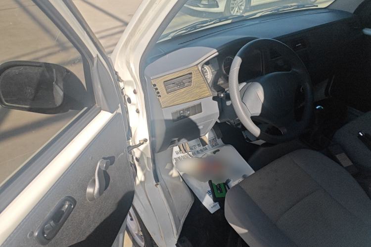 Used Jinbei Hiace X30 2023 1.5L Super-Enjoyment Van 2/5 Seats Non-Air-Conditioned Version SWC15M Driver Seat