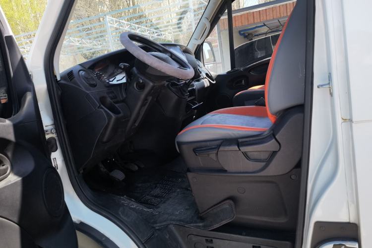 Used Iveco Eurocargo 2021 2.0T Manual Super Rui Long Wheelbase Short Overhang High Roof Side-Sliding Door F1A Left Front Seat