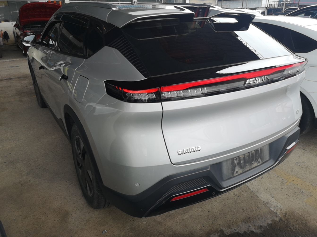 Dongfeng Aeolus L7 New Energy 2024 205 Plus — снимка 4