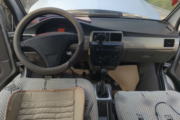 Used Wuling Rongguang 2011 1.2L Standard Version
