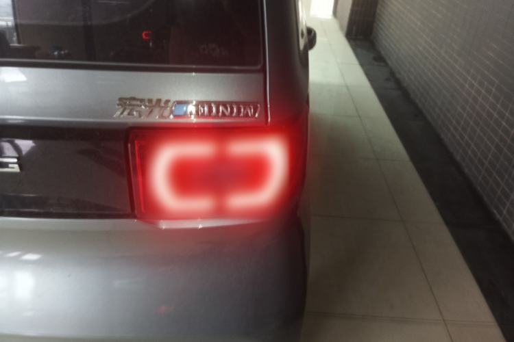 Used Wuling Hongguang MINIEV 2022 Macaron Premium Model – Lithium Iron Phosphate Right Rear Taillight