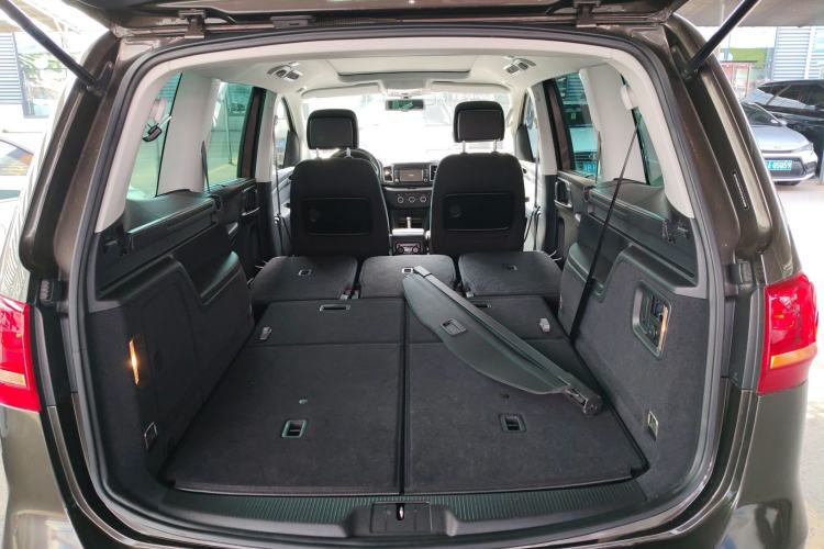 Used Volkswagen Sharan 2013 2.0 TSI Standard Model
