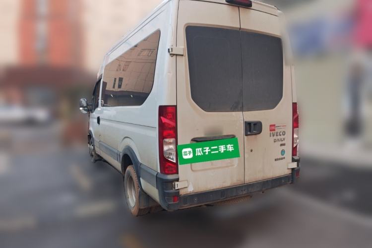 Used Iveco Eurocargo 2021 2.0T Manual M1 Dedicated Platform Long Wheelbase Short Overhang High Roof Side Sliding Door F1A