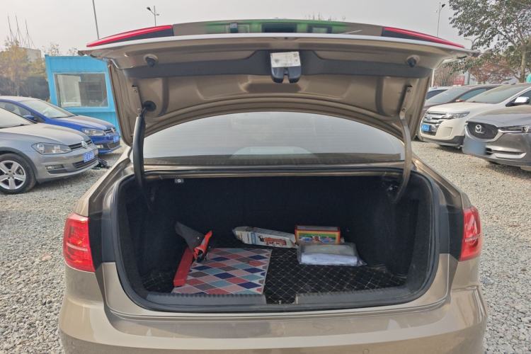 Used Volkswagen Sagitar 2017 230TSI Automatic Comfort Version