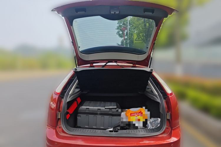 Used Ford Focus 2013 Hatchback Classic 1.8L Manual Base Model Trunk