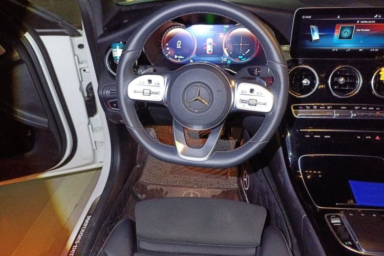 Used Mercedes-Benz C-Class 2020 Restyled C 260 Sport Edition Steering Wheel