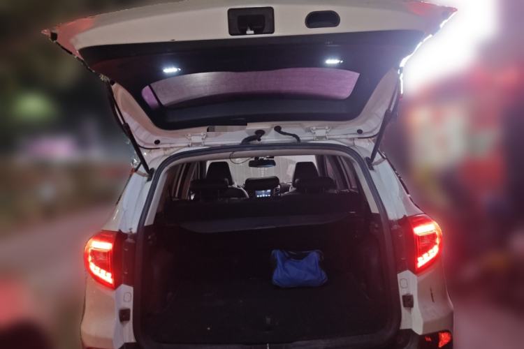 Used BYD Song 2017 Gaishe Upgrade Edition 1.5TID Automatic Elite Model Trunk