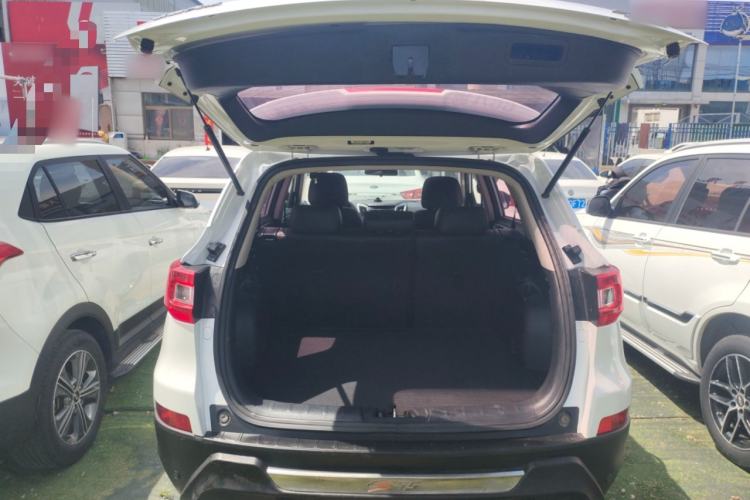 Used CHANGAN CS75 2016 2.0L Manual Luxury Version China V Standard Trunk