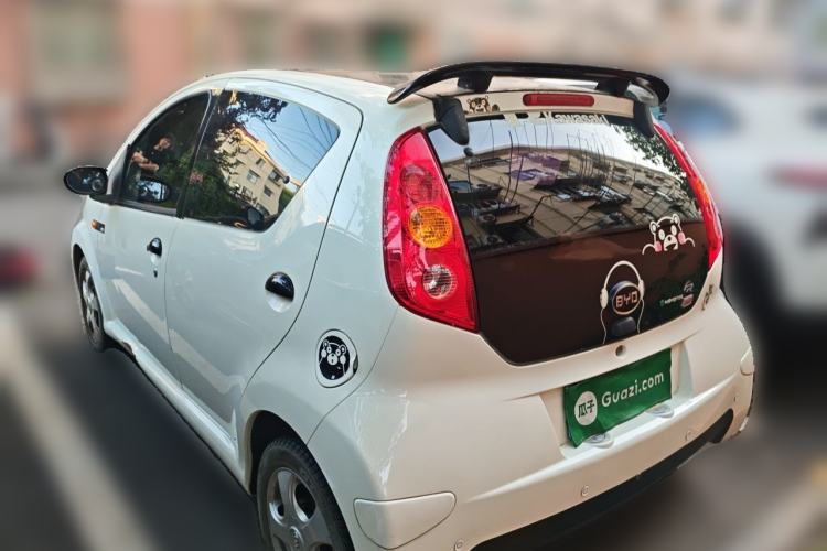 Used BYD F0 2013 1.0L AMT Joyful Cool Model
