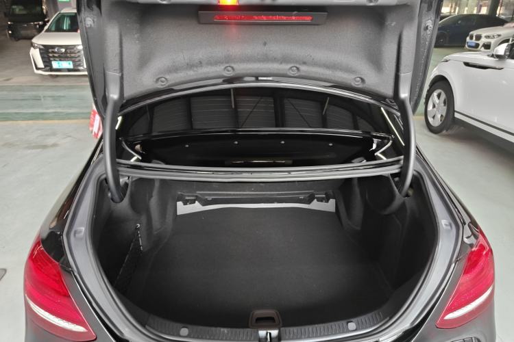 Used Mercedes-Benz E-Class 2019 Restyled E 300 L Luxury Edition
